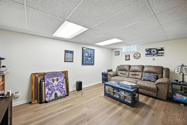 1047 Magie Avenue, Fairfield, OH 45014