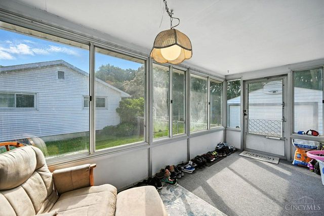 1047 Magie Avenue, Fairfield, OH 45014