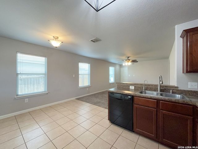 6121 Luckey Run, San Antonio, TX 78252