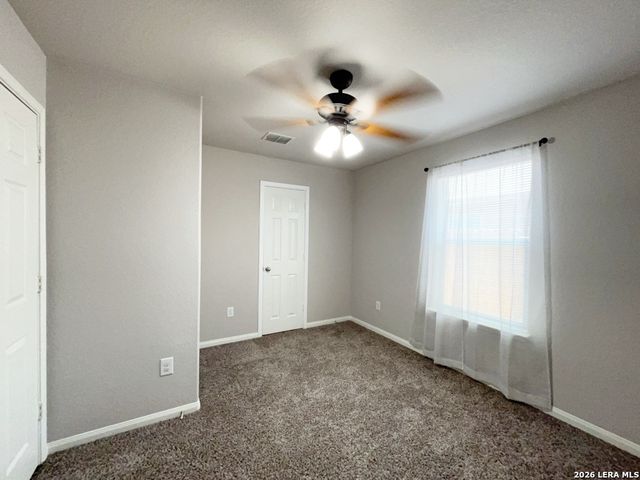 6121 Luckey Run, San Antonio, TX 78252