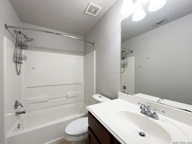 6121 Luckey Run, San Antonio, TX 78252