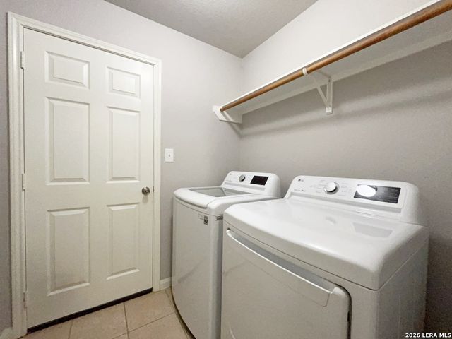 6121 Luckey Run, San Antonio, TX 78252