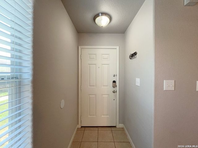 6121 Luckey Run, San Antonio, TX 78252