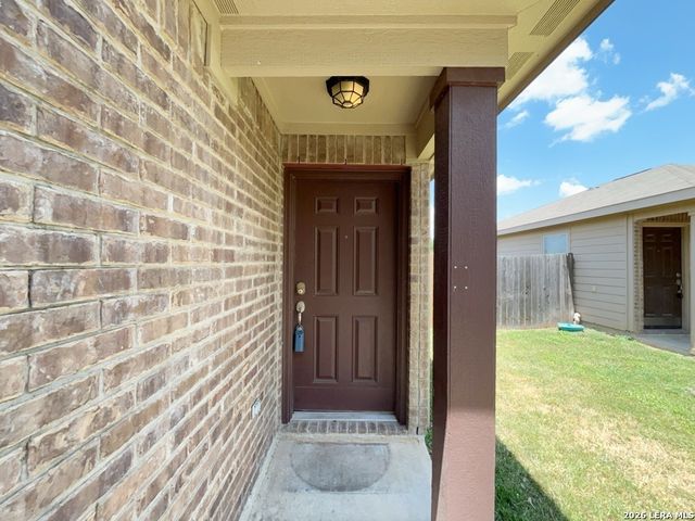 6121 Luckey Run, San Antonio, TX 78252