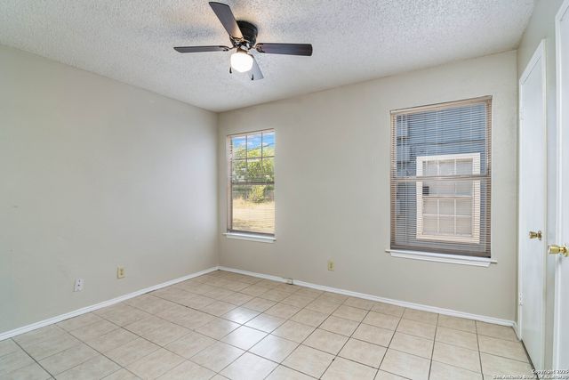 812 W OLMOS DR, San Antonio, TX 78212