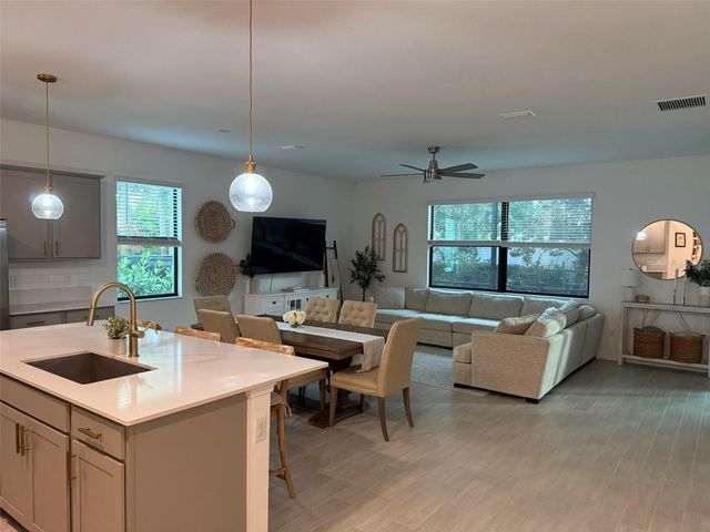 6116 STONECREST COURT, West Palm Beach, FL 33415