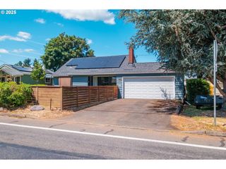 151 WARNER PARROTT Rd, Oregon City, OR 97045