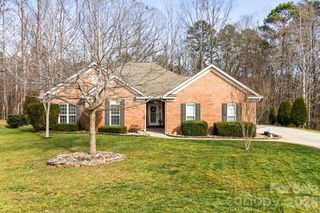 7695 Sedgebrook Drive E, Stanley, NC 28164