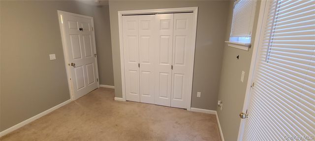 106 Crystal Hill Lane 106, Poughkeepsie, NY 12603