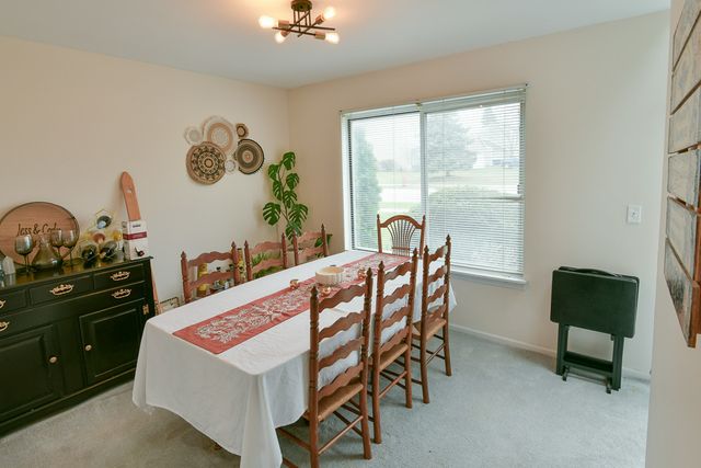 5690 Delaware Avenue, Gurnee, IL 60031