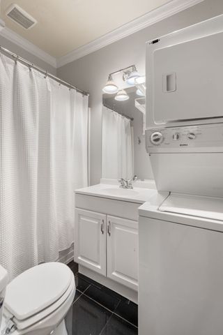 100 Charles St 4, Boston, MA 02114