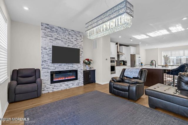 2002 Evans Lane, Middletown, NJ 07748