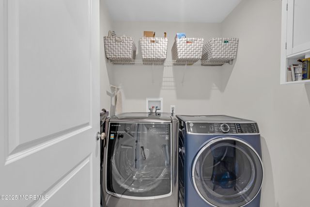 2002 Evans Lane, Middletown, NJ 07748