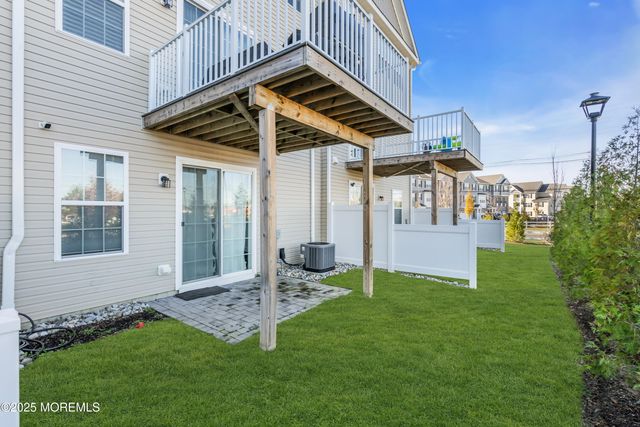 2002 Evans Lane, Middletown, NJ 07748