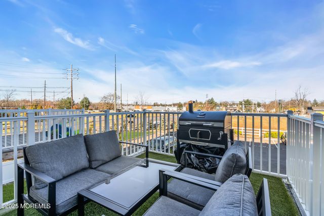 2002 Evans Lane, Middletown, NJ 07748