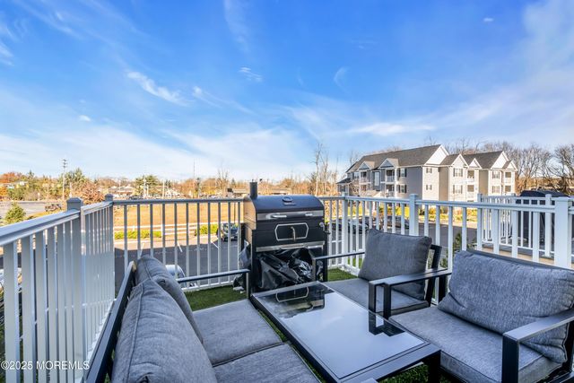 2002 Evans Lane, Middletown, NJ 07748