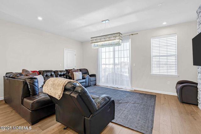 2002 Evans Lane, Middletown, NJ 07748