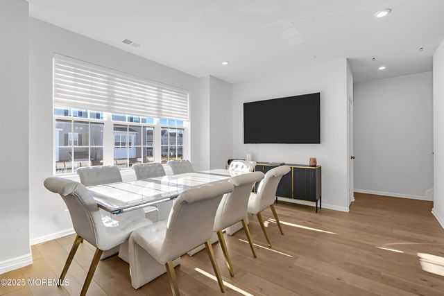 2002 Evans Lane, Middletown, NJ 07748