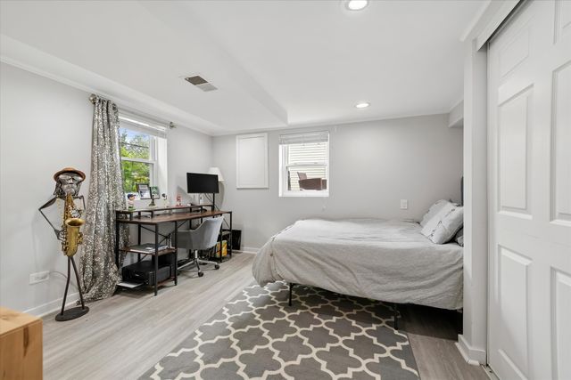 3114 W Jerome Street, Chicago, IL 60645