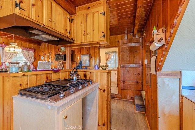 1223 Bear Springs, Rimforest, CA 92378