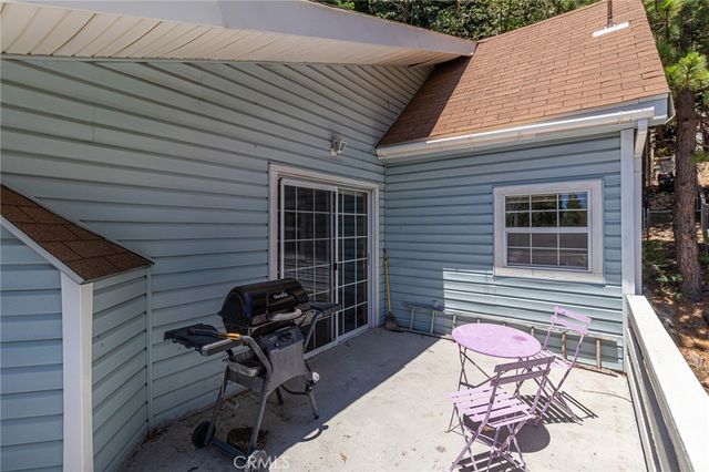 1223 Bear Springs, Rimforest, CA 92378