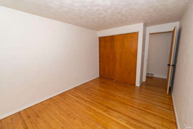 18140 Brightlingsea Place, South Bend, IN 46637