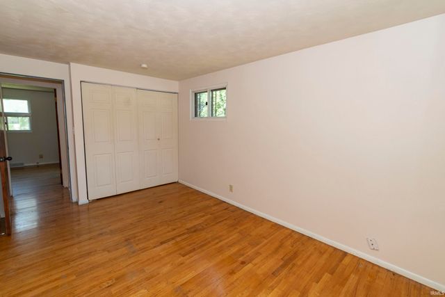 18140 Brightlingsea Place, South Bend, IN 46637