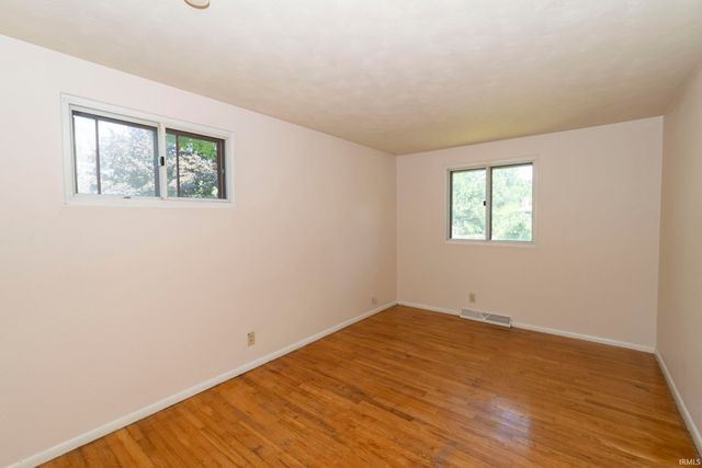18140 Brightlingsea Place, South Bend, IN 46637