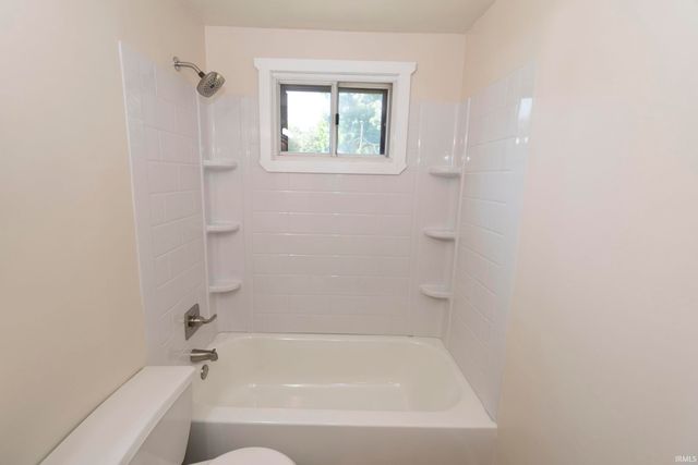 18140 Brightlingsea Place, South Bend, IN 46637