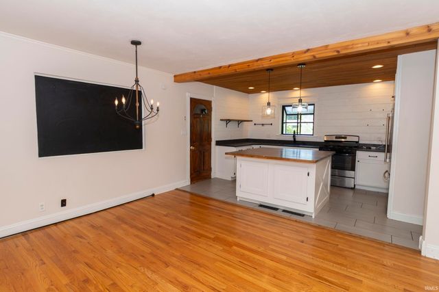 18140 Brightlingsea Place, South Bend, IN 46637