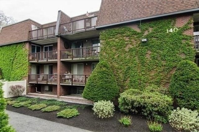 140 Kenrick Street 25, Boston, MA 02135