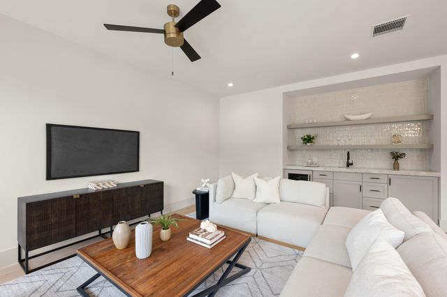 211 Westhaven DR, West Lake Hills, TX 78746