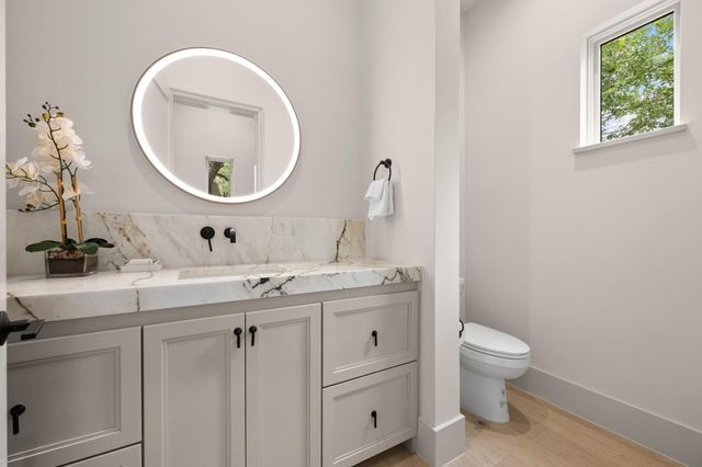 211 Westhaven DR, West Lake Hills, TX 78746