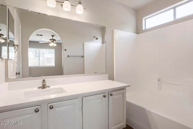 2834 W CAMPO BELLO Drive, Phoenix, AZ 85053