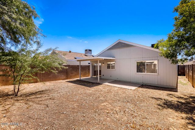 2834 W CAMPO BELLO Drive, Phoenix, AZ 85053