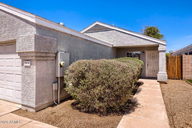 2834 W CAMPO BELLO Drive, Phoenix, AZ 85053