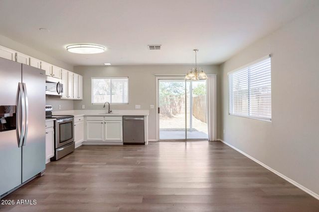 2834 W CAMPO BELLO Drive, Phoenix, AZ 85053