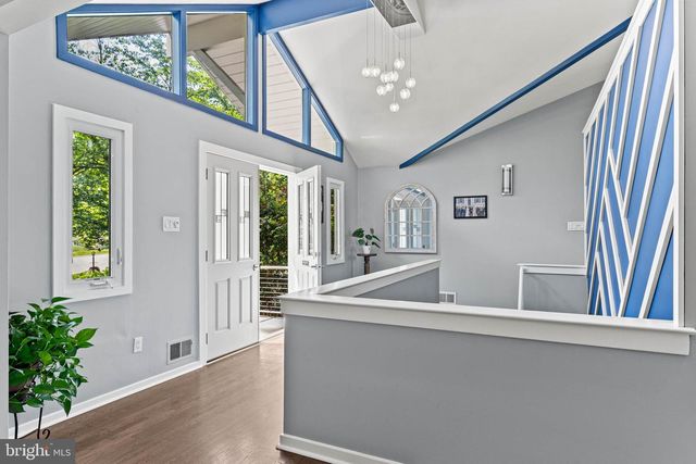 5 MARTINS CIR, Newtown Square, PA 19073