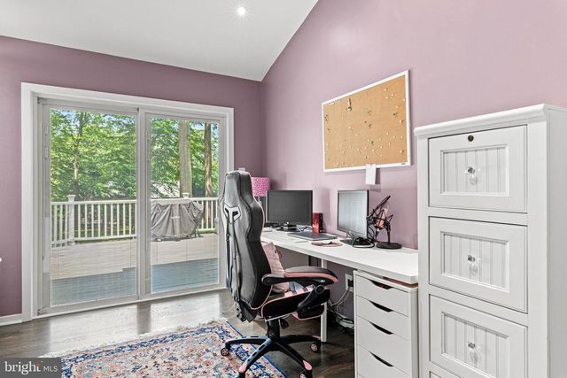 5 MARTINS CIR, Newtown Square, PA 19073