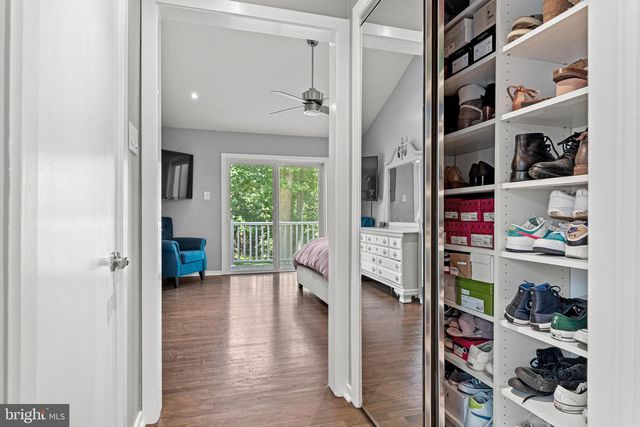 5 MARTINS CIR, Newtown Square, PA 19073