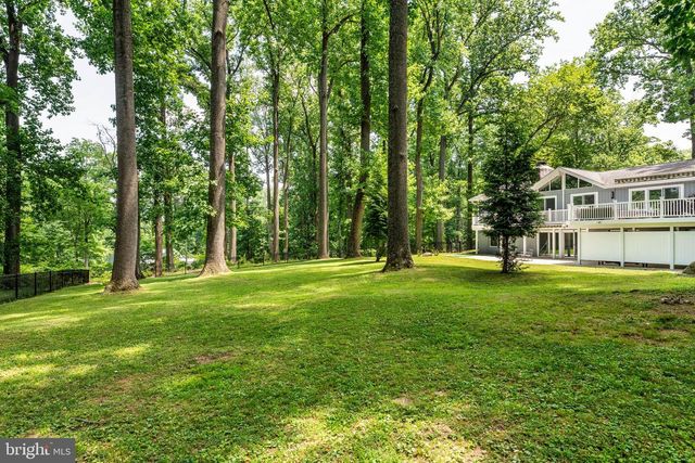 5 MARTINS CIR, Newtown Square, PA 19073