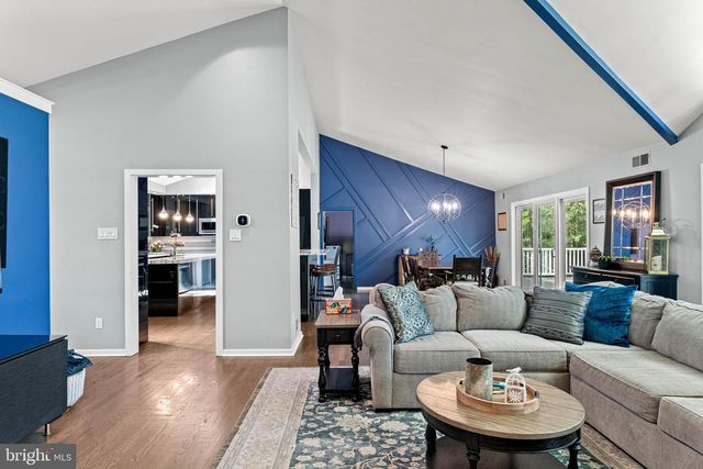 5 MARTINS CIR, Newtown Square, PA 19073