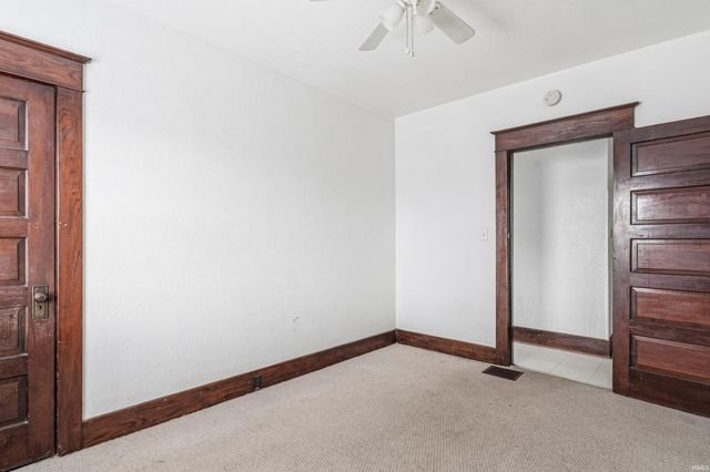 3319 S Clinton Street, Fort Wayne, IN 46806