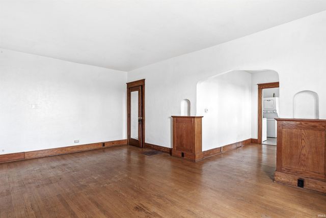 3319 S Clinton Street, Fort Wayne, IN 46806