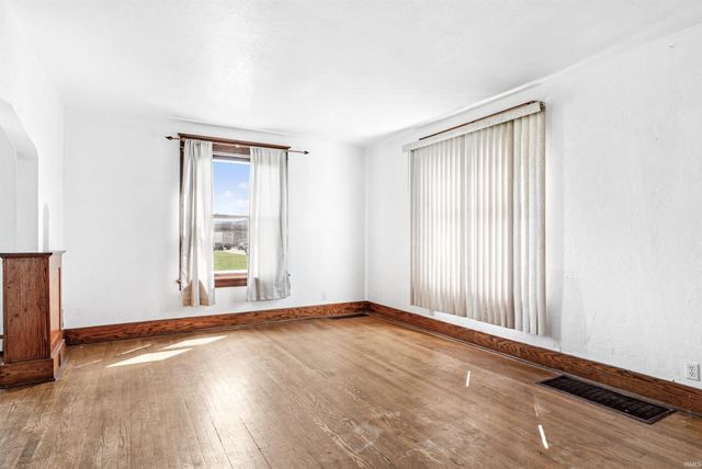 3319 S Clinton Street, Fort Wayne, IN 46806