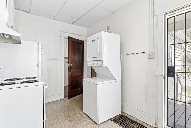 3319 S Clinton Street, Fort Wayne, IN 46806