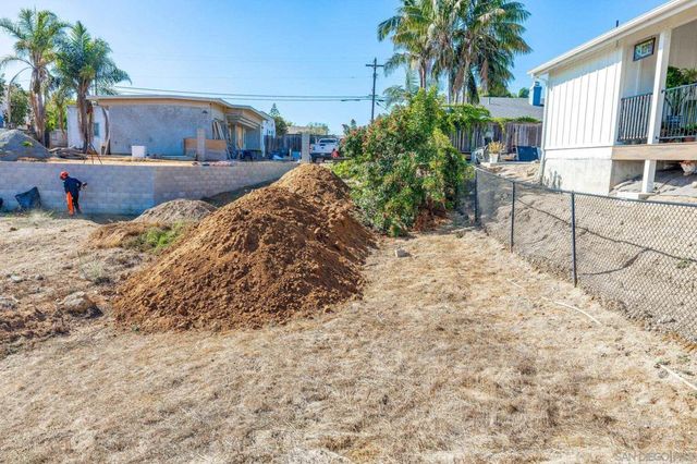 230 Hoover Street, Oceanside, CA 92054