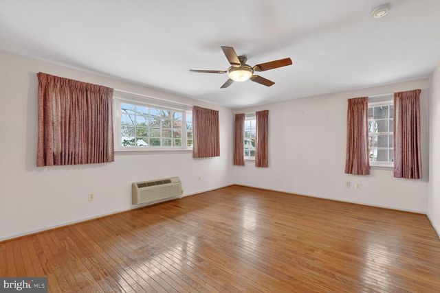 3000 BATTERSEA LN, Alexandria, VA 22309