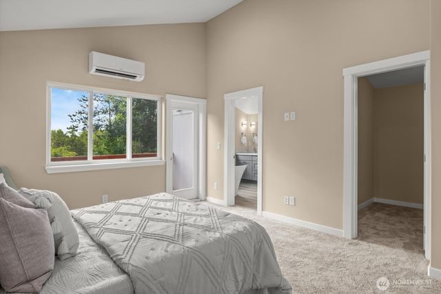 6423 Ellis Avenue S, Seattle, WA 98108