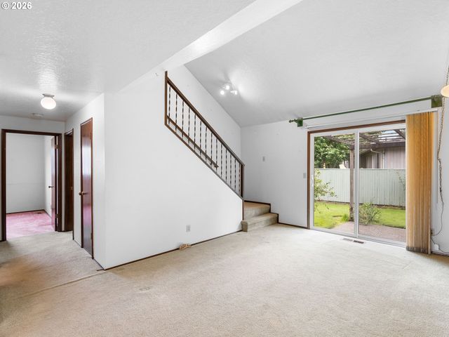 17920 Nw TILLAMOOK Dr, Portland, OR 97229